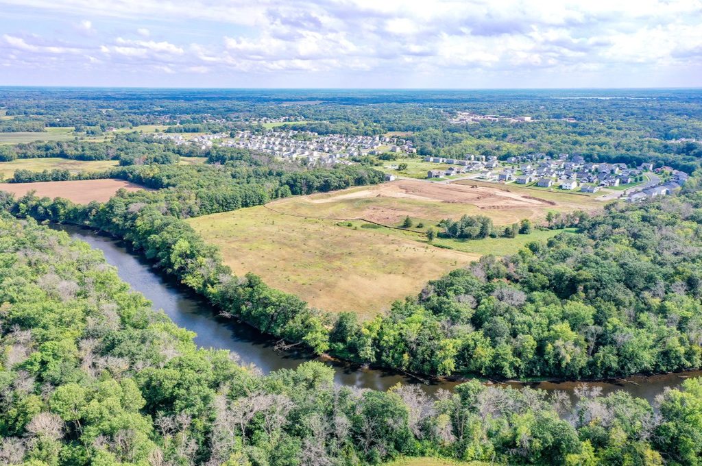 JP Brooks Rivers Edge 8th St. Francis, rum river lots